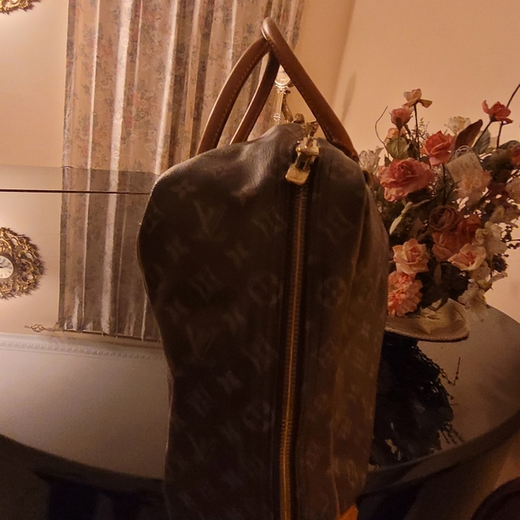 100% Authentic Louis Vuitton Monogram Sirius 45 Travel Hand Bag - Picture 3 of 16